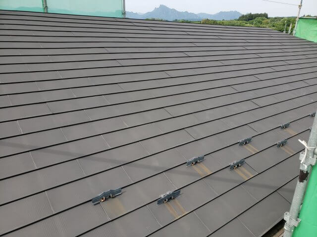 ガルバ屋根 色あせ