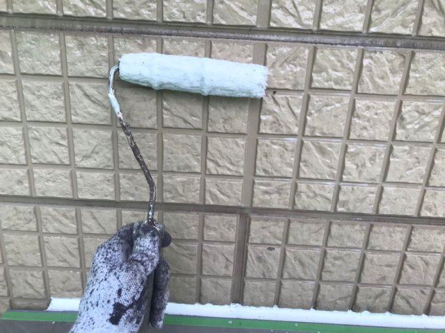 外壁 下塗り作業