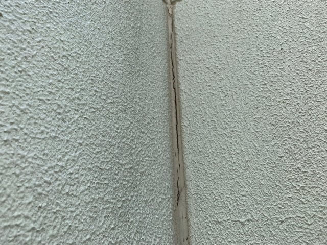 コーキング 破断