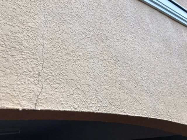 モルタル ひび割れ