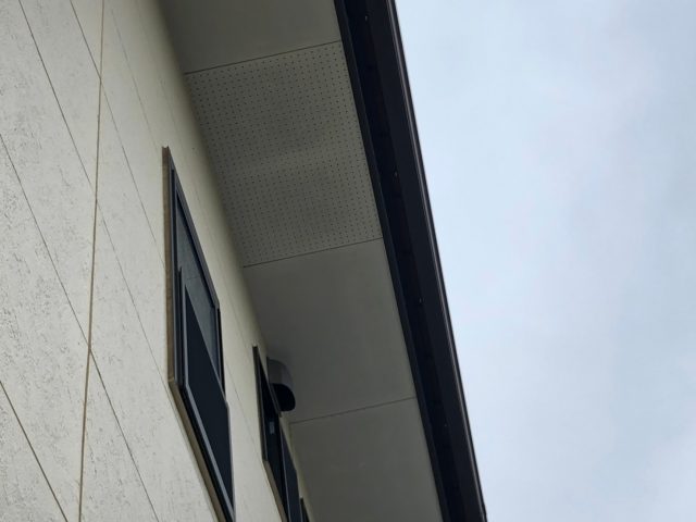 太田市 外壁塗装工事 軒裏天井汚れ