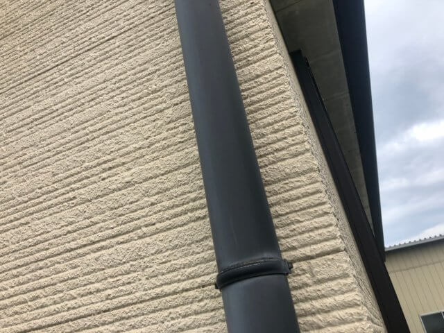 縦樋 色あせ