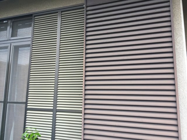 戸袋 雨戸 色褪せ