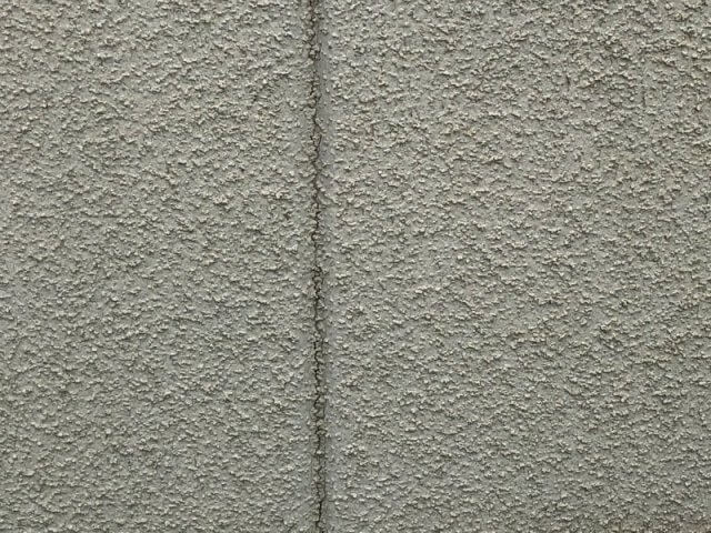 目地 ひび割れ