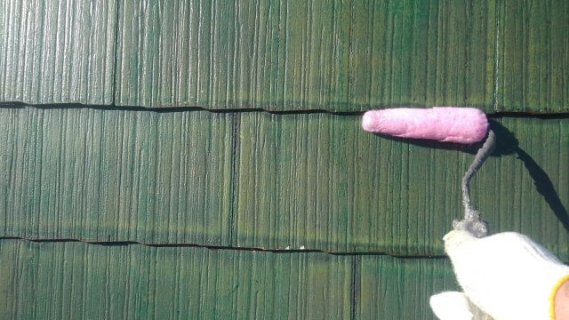 屋根下塗り
