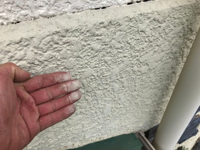 外壁 チョーキング
