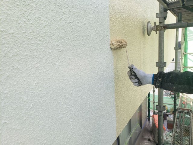 外壁塗装上塗り
