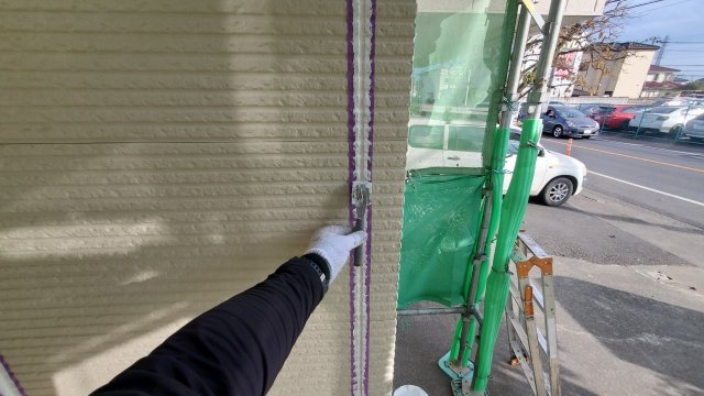 コーキングへら押え