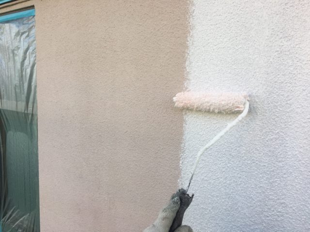 外壁 下塗り作業
