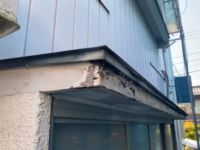 破風板 塗膜のはがれ