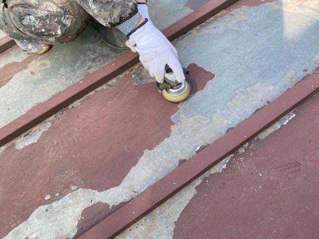 屋根 研磨作業