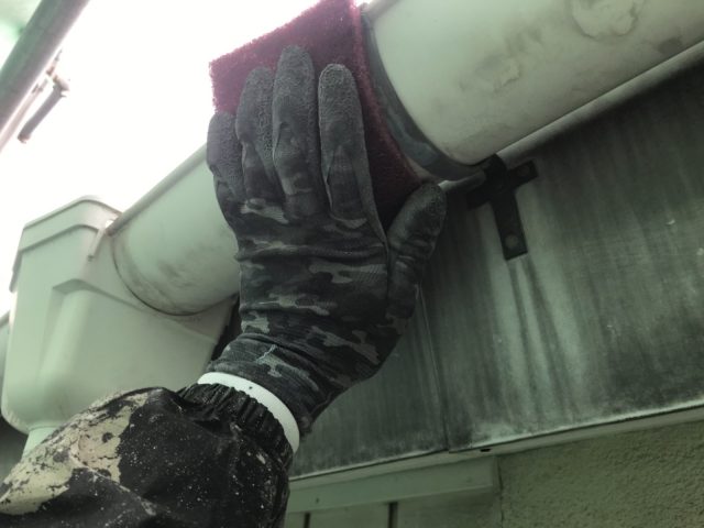 雨樋 研磨作業