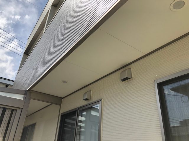 軒裏天井