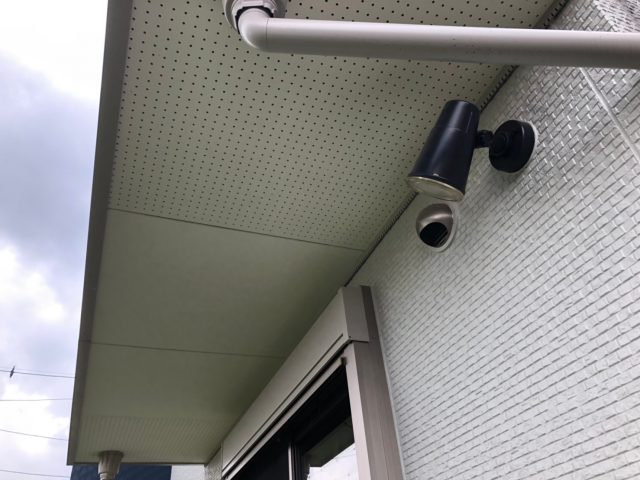 軒裏天井