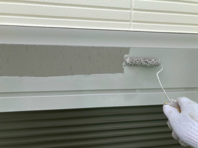 シャッターボックス上塗り