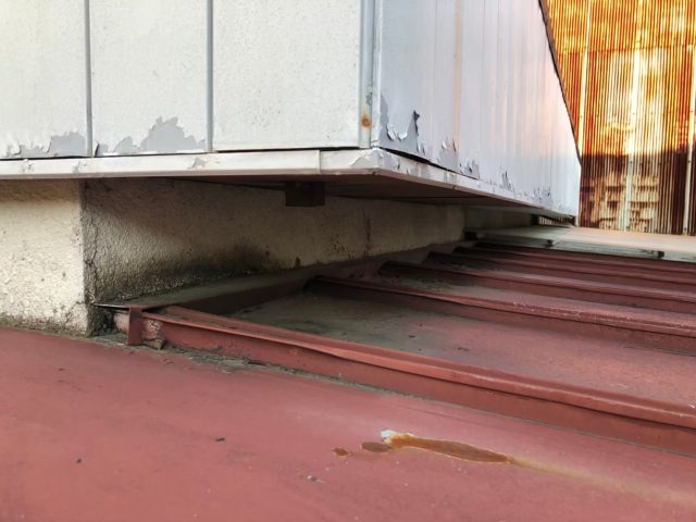 金属屋根
