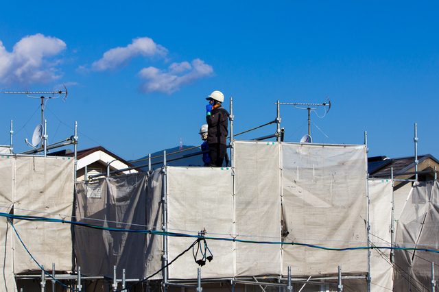 足場の上