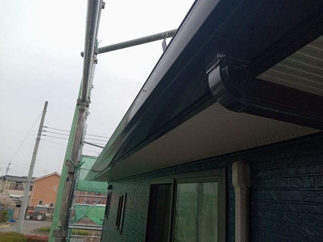 雨樋・破風板