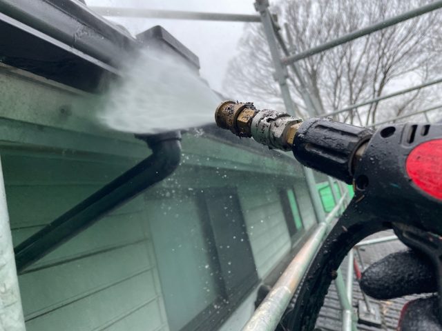 雨樋・破風板 高圧洗浄