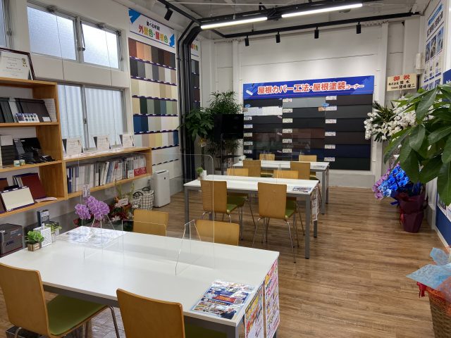 ミヤケン大宮店 商談スペース