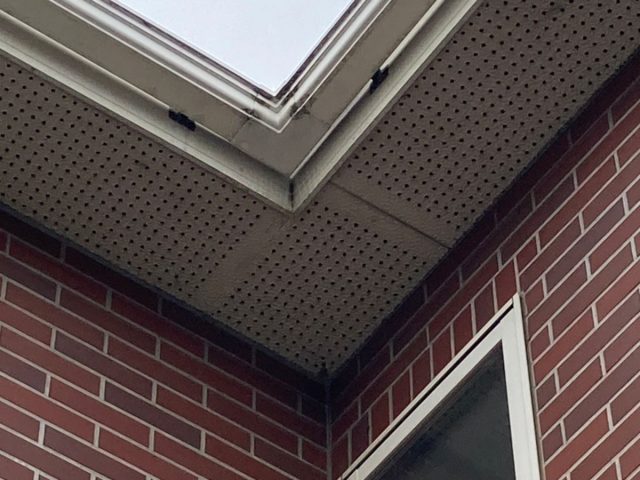 高崎市 屋根付帯部塗装工事 軒裏天井 汚れ お客様の声 ミヤケン