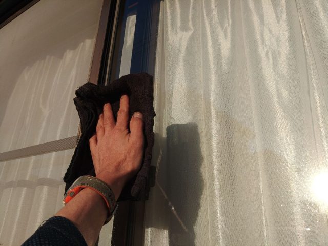 前橋市 屋根外壁塗装工事 窓ガラスクリーニング中 お客様の声 ミヤケン