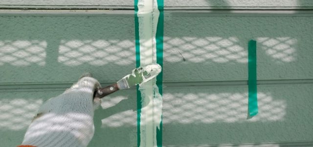 前橋市 屋根外壁塗装工事 コーキング ヘラ押さえ お客様の声 ミヤケン