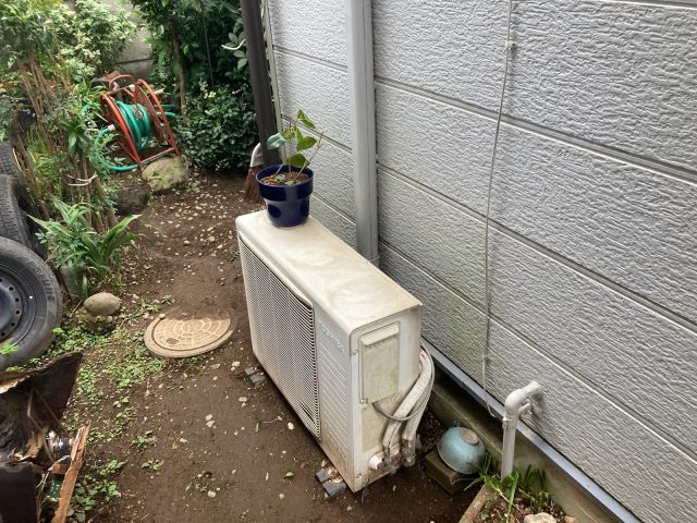 高崎市 屋根外壁塗装工事 外壁コケの付着 お客様の声 ミヤケン