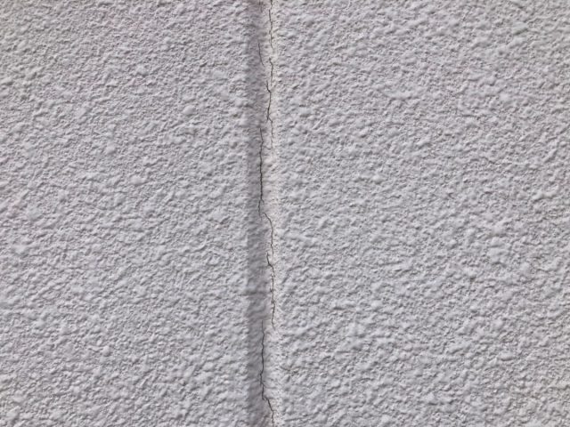 太田市 外壁塗装工事 塗膜の割れ お客様の声 ミヤケン