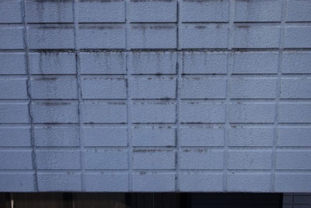 邑楽郡 外壁塗装工事 外壁雨だれ お客様の声 ミヤケン