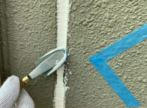 前橋市 外壁塗装工事 コーキング ヘラ押さえ お客様の声 ミヤケン
