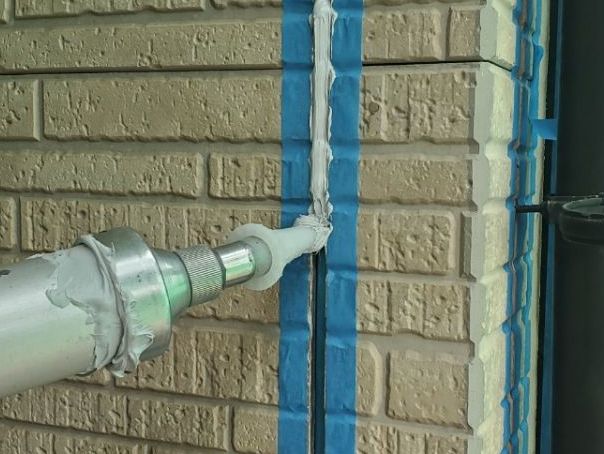 高崎市 屋根外壁塗装工事 コーキング 充填 お客様の声 ミヤケン