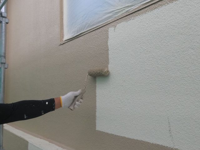 前橋市 外壁塗装工事 外壁上塗り1回目中 お客様の声 ミヤケン