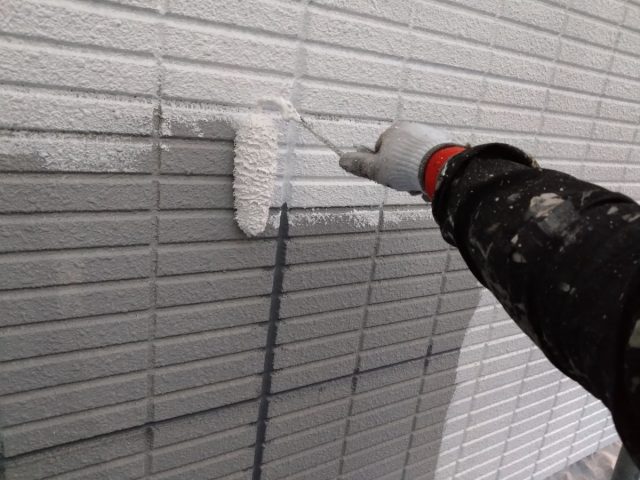 渋川市 外壁塗装工事 外壁下塗り お客様の声 ミヤケン