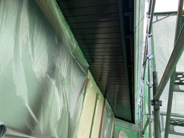 高崎市 屋根外壁塗装工事 軒裏天井完了 お客様の声 ミヤケン
