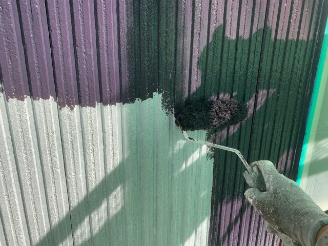 前橋市 屋根外壁塗装工事 外壁上塗り中 お客様の声 ミヤケン