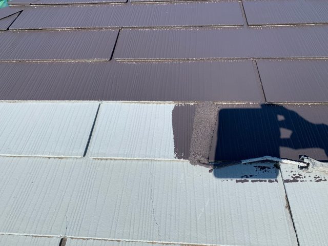 前橋市 屋根外壁塗装工事 屋根上塗り1回目中 お客様の声 ミヤケン