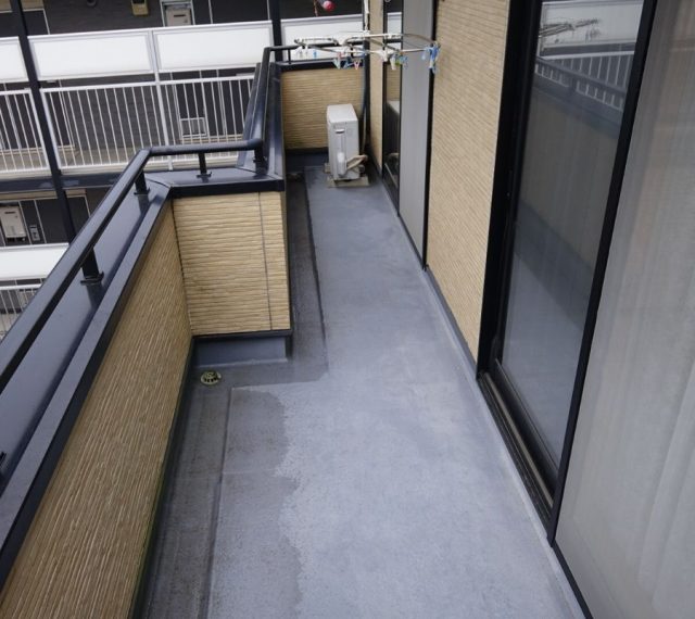 みどり市 外壁塗装工事 ベランダ防水施工前写真 お客様の声 ミヤケン