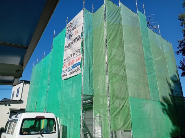 邑楽郡 屋根塗装工事 破風板・足場組立 お客様の声 ミヤケン