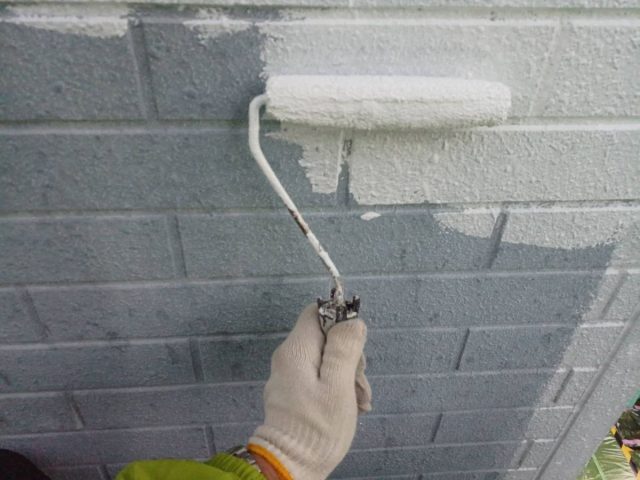 高崎市 屋根外壁塗装工事 外壁下塗り お客様の声 ミヤケン