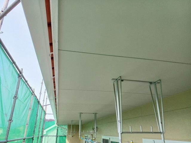 甘楽郡 屋根外壁塗装工事 軒裏天井完了 お客様の声 ミヤケン