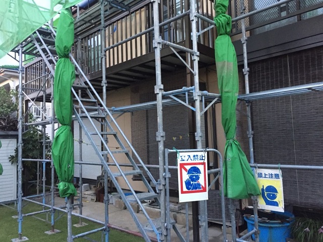 外壁塗装は雨の日でもできる？雨によって受ける影響と注意点 | 外壁塗装