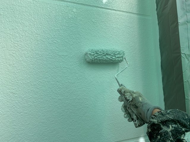 伊勢崎市 外壁塗装 上塗り2回目 ミヤケン
