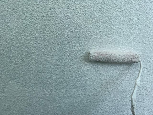 館林市 外壁 上塗り2回目 ミヤケン
