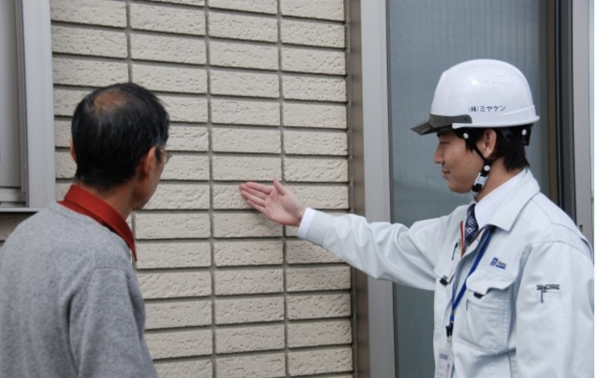 外壁シーリングの補修は業者に依頼するべき?依頼にかかる費用とDIYでの補修方法を紹介 | 外壁塗装