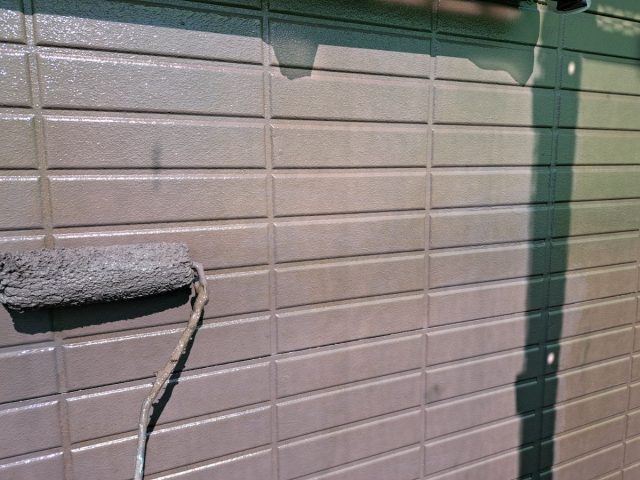 太田市 外壁塗装工事 外壁上塗り2回目 お客様の声 ミヤケン