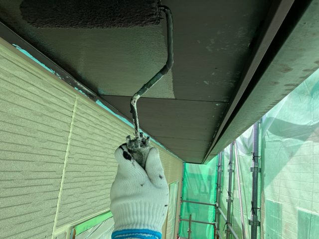 高崎市 軒裏天井 施工中 ミヤケン