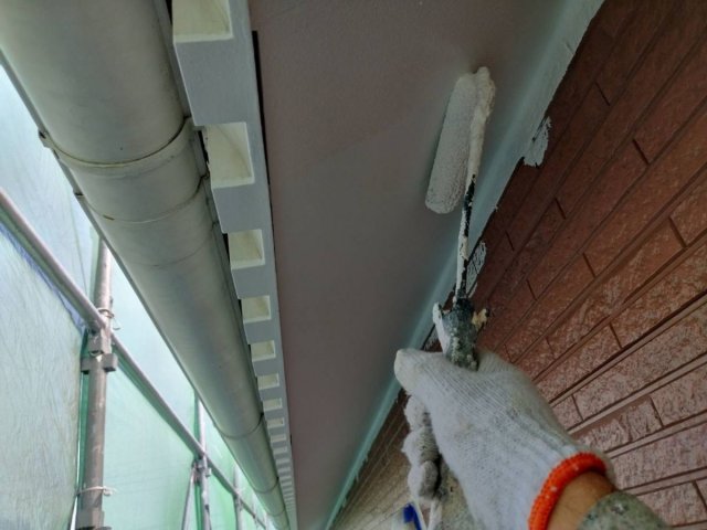 前橋市 屋根外壁塗装工事 アパート 軒裏天井上塗り お客様の声 ミヤケン