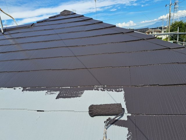 太田市 屋根塗装 上塗り1回目 ミヤケン