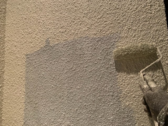 佐波郡 外壁 上塗り1回目 ミヤケン